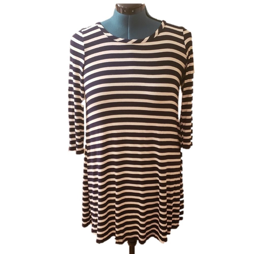 EVERLY Black & White Striped Tunic Top (Women's Small)